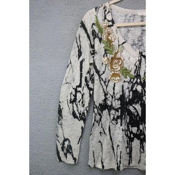 Gilded Intent Long Sleeve Embroidered-Snap Down-Medium-Boho - Picture 3 of 11
